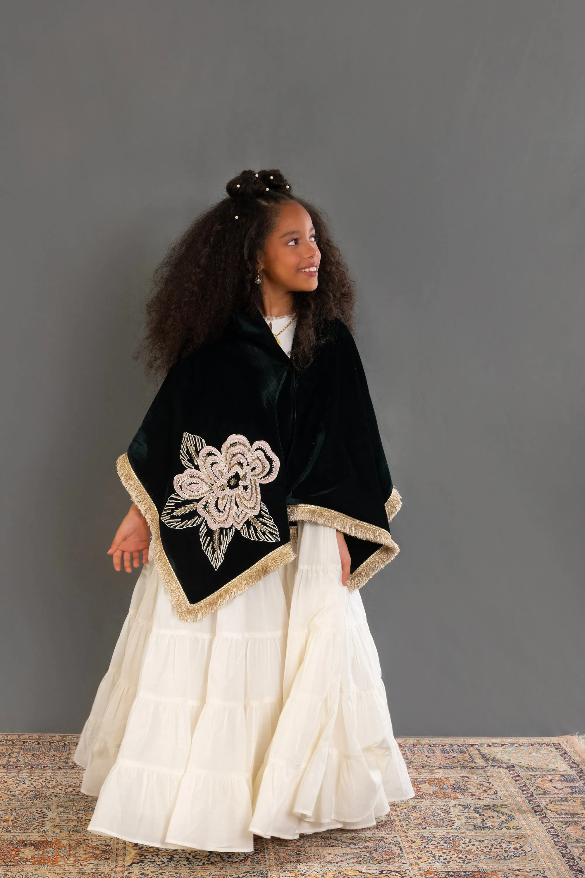 Green Velvet Shawl with Jalabiya