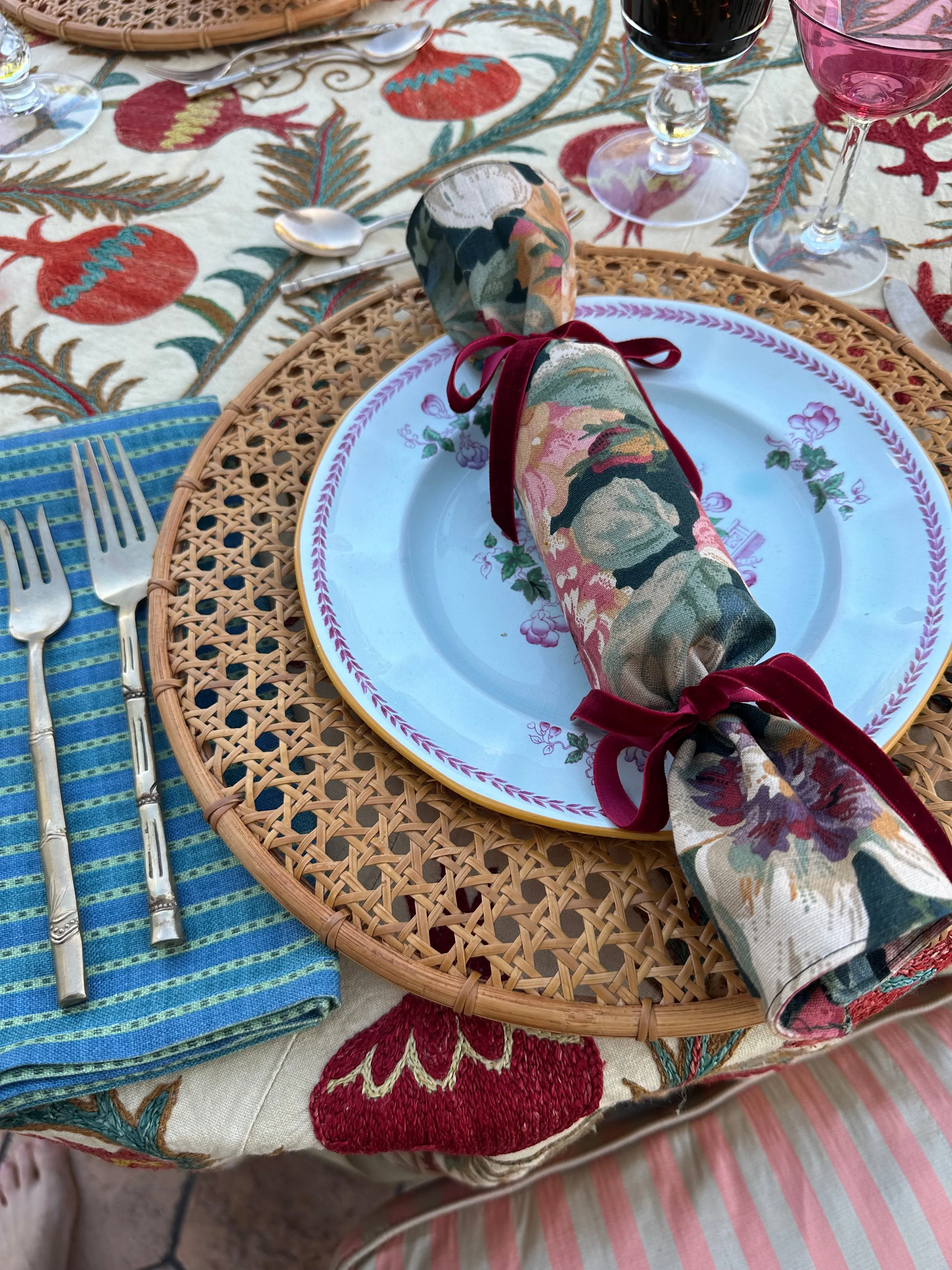 Party Popper/Holiday Cracker - Vintage Floral Chintz Merlot Velvet Bows